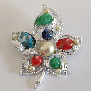 Sarah Coventry Fantasy Cabochon Silver Leaf Brooch